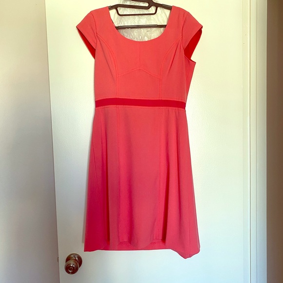 Andrew Marc Dresses & Skirts - ❤️Andrew Marc New York Above knee cocktail dress💓